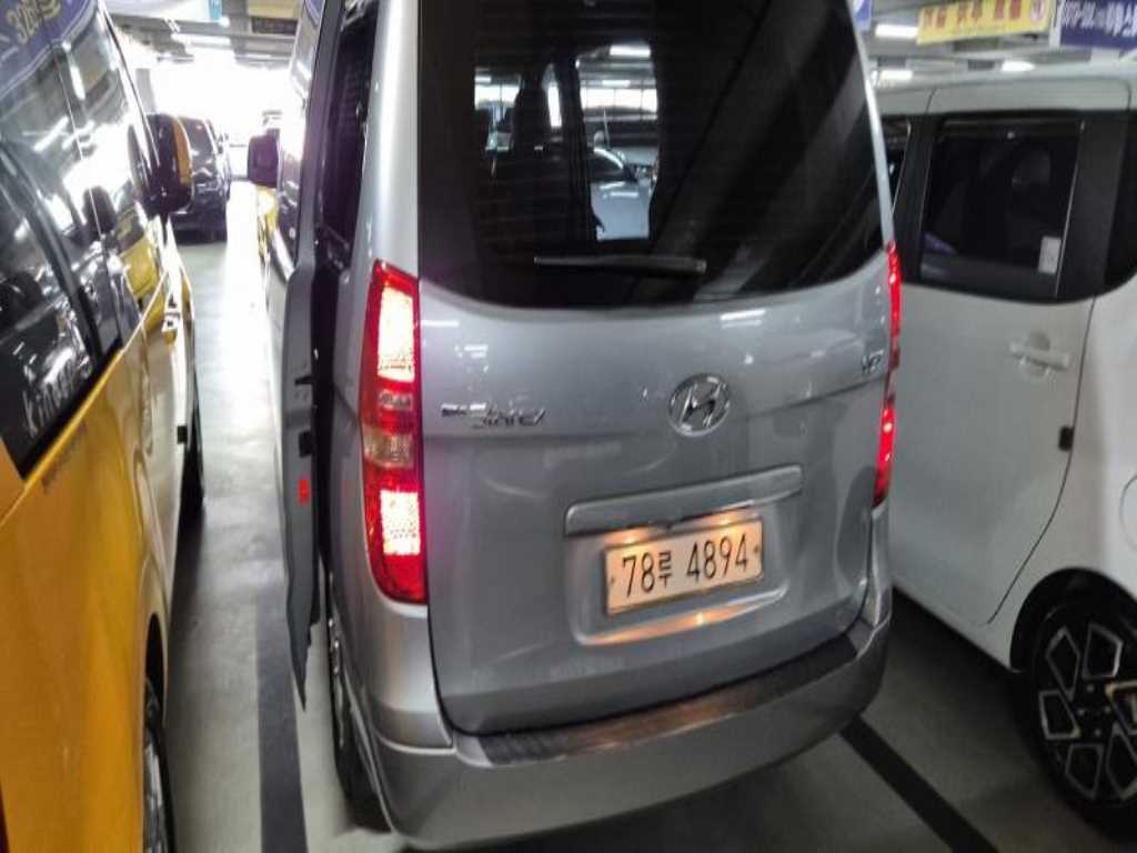 HYUNDAI Starex 2019 - Importación desde Corea - HF Imports Iquique - Foto 17