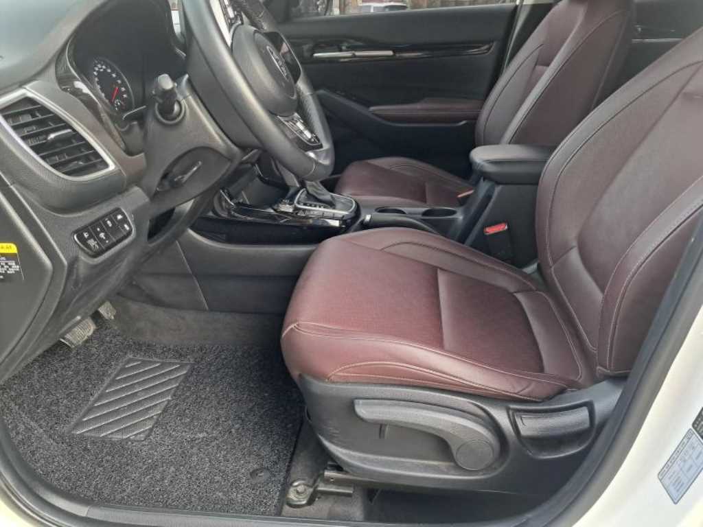 KIA Seltos - Vista 7