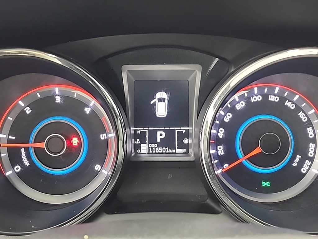 Ssangyong Tivoli - Vista 6