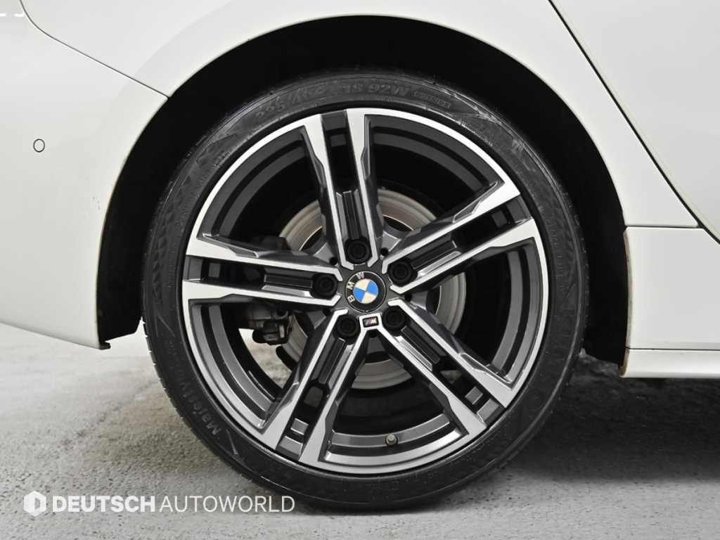 BMW 1 series - Vista 5