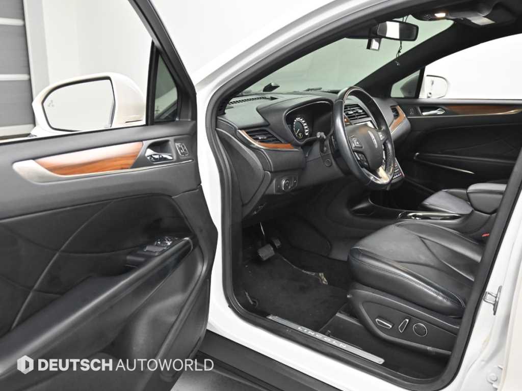 Lincoln MKC - Vista 11