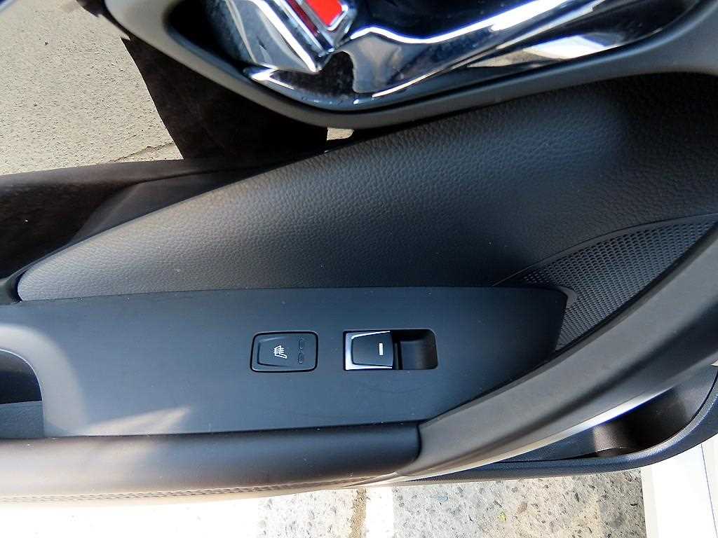 HYUNDAI Grandeur 2015 Blanco - Importación desde Corea - HF Imports Iquique - Foto 16