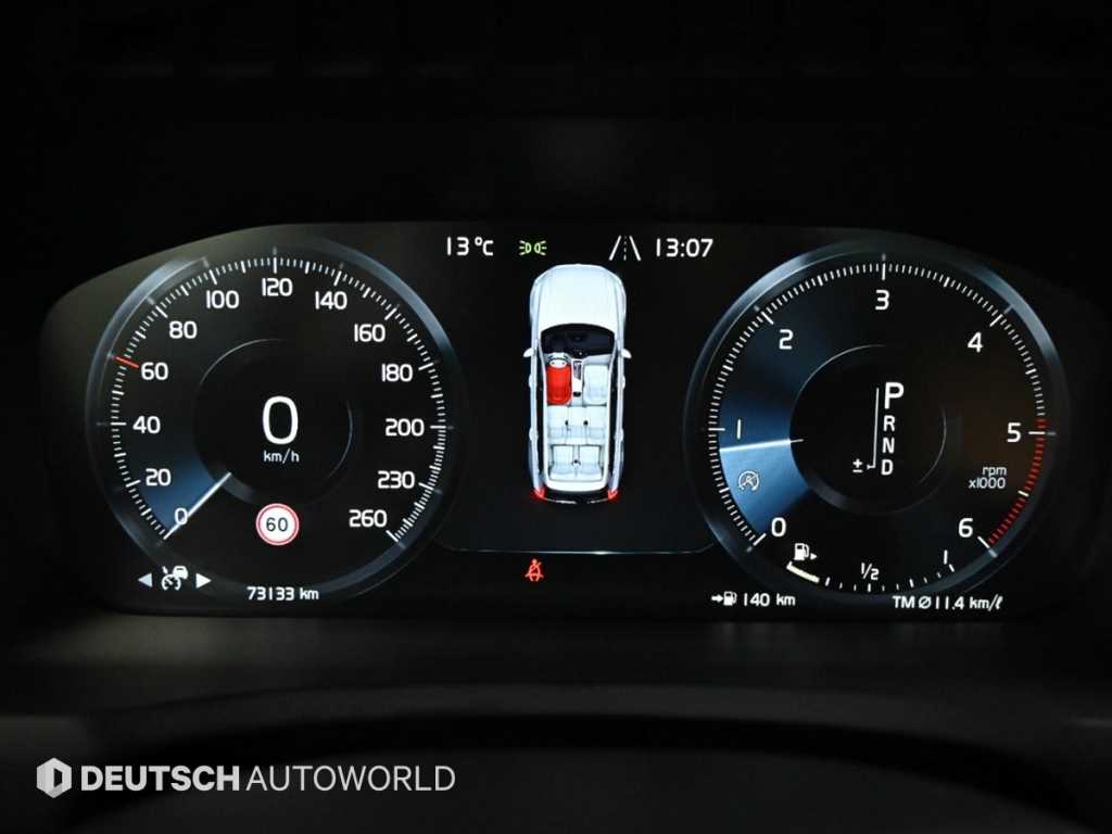 Volvo XC90 - Vista 8