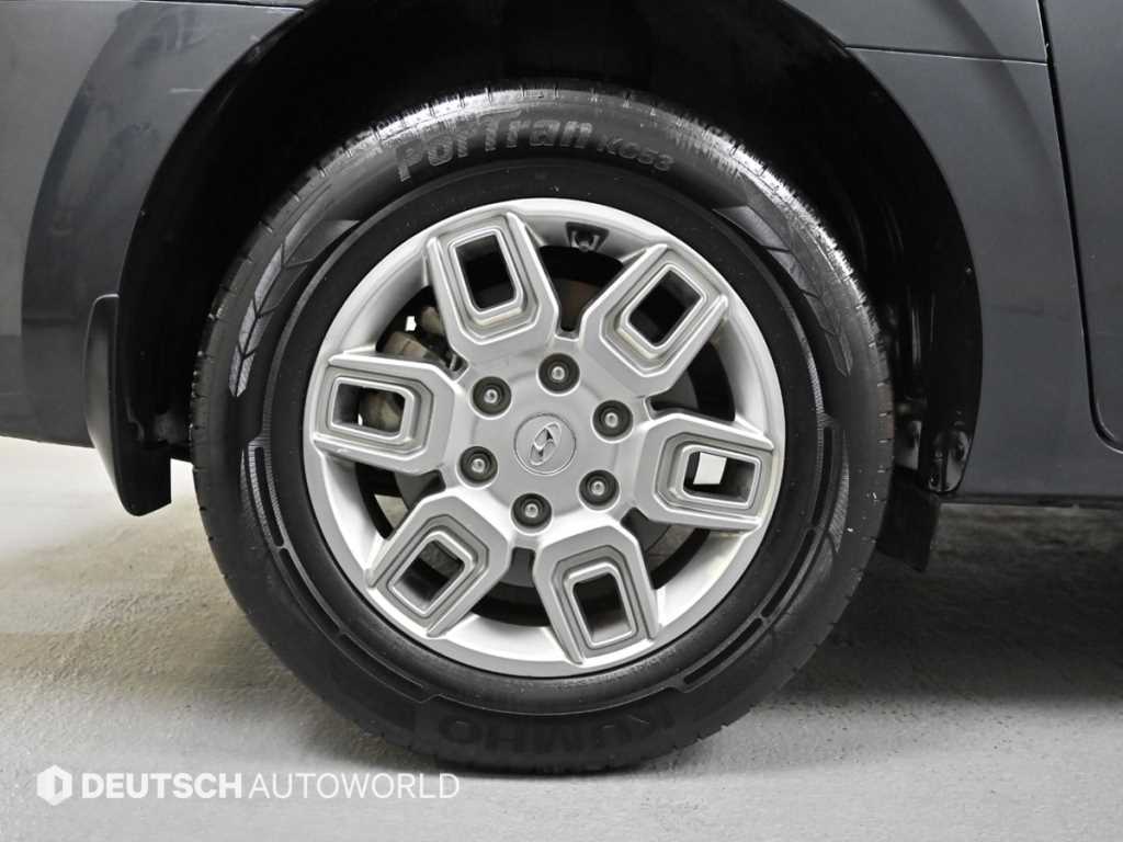 HYUNDAI Staria - Vista 5