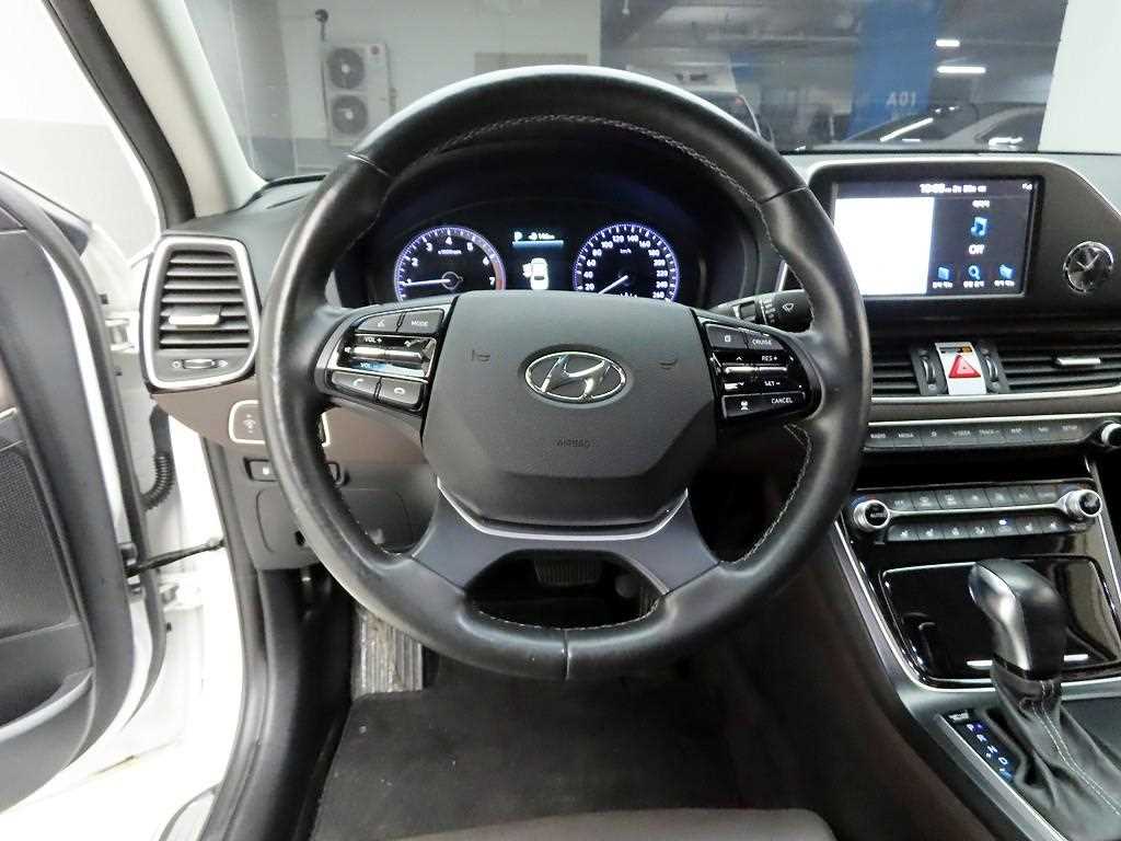 HYUNDAI Grandeur - Vista 8