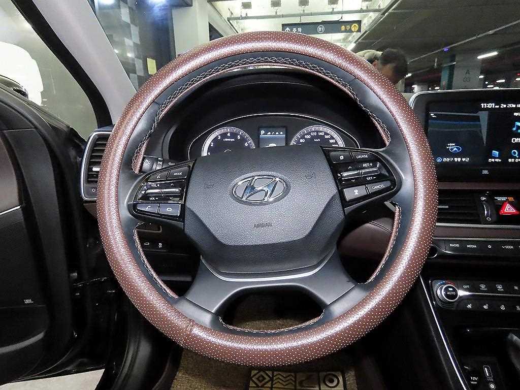 HYUNDAI Grandeur - Vista 8