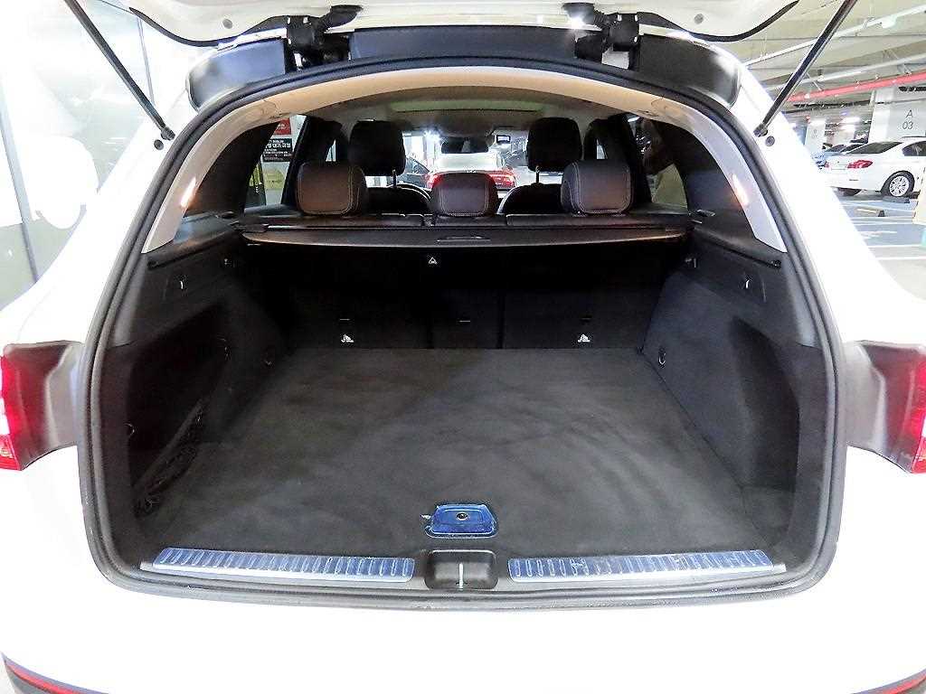 Mercedes Benz GLC Class 2018 Blanco - Importación desde Corea - HF Imports Iquique - Foto 17