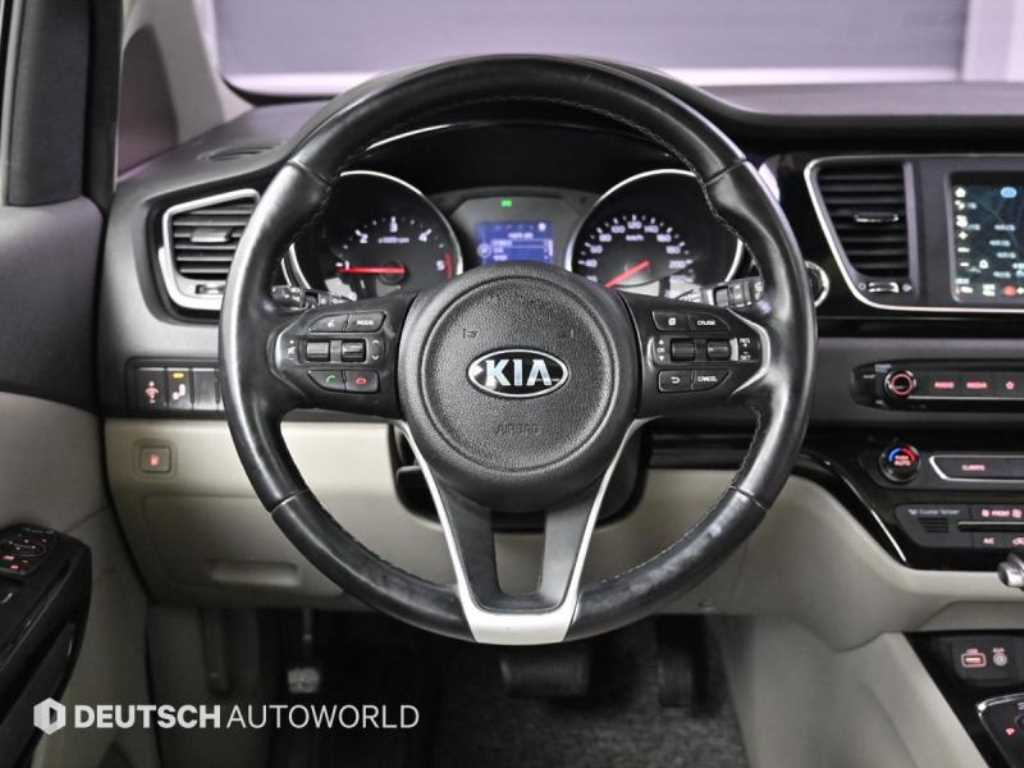 KIA Carnival 2018 Negro - Importación desde Corea - HF Imports Iquique - Foto 13