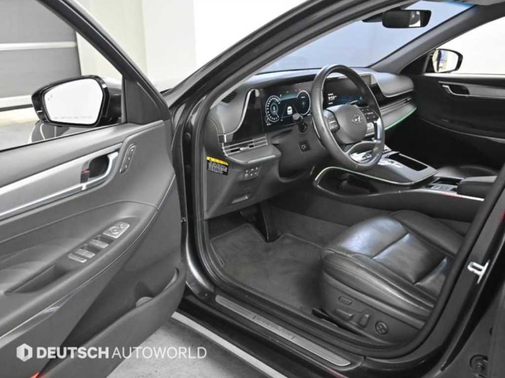 HYUNDAI Grandeur - Vista 11