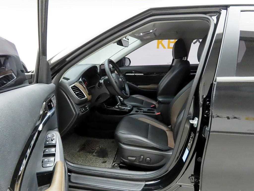 KIA Seltos - Vista 8