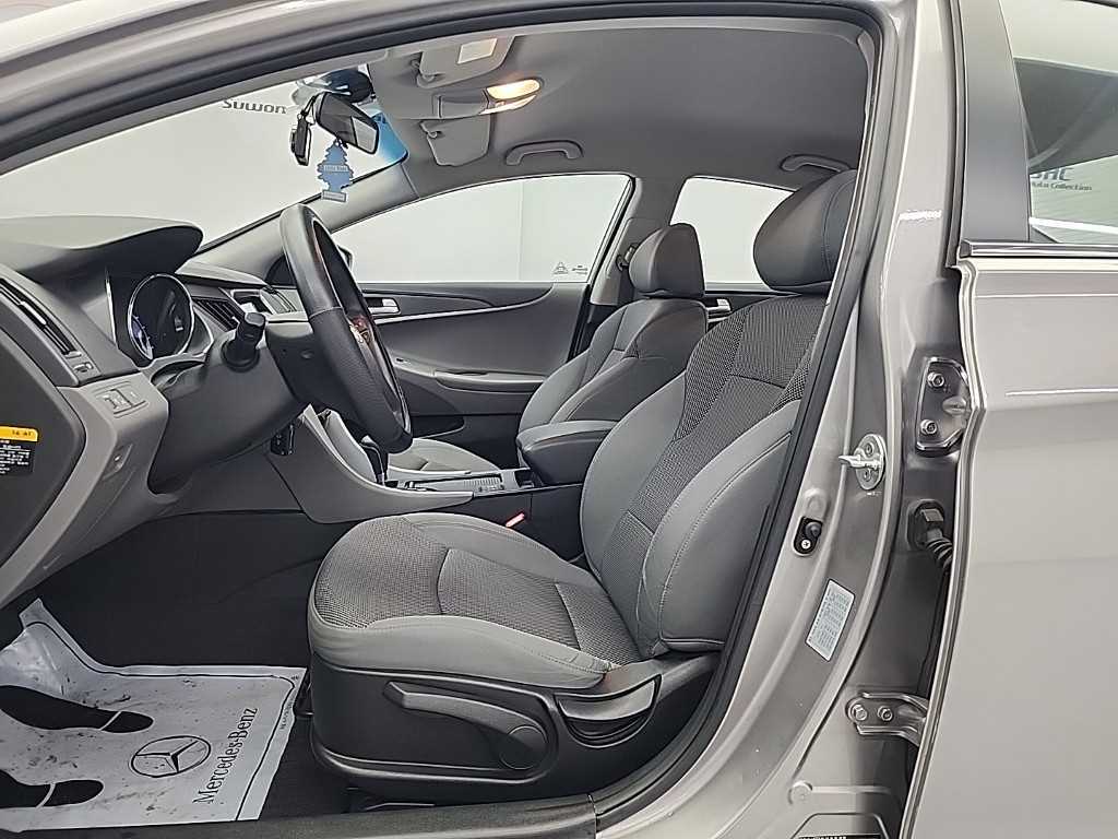 HYUNDAI Sonata - Vista 11