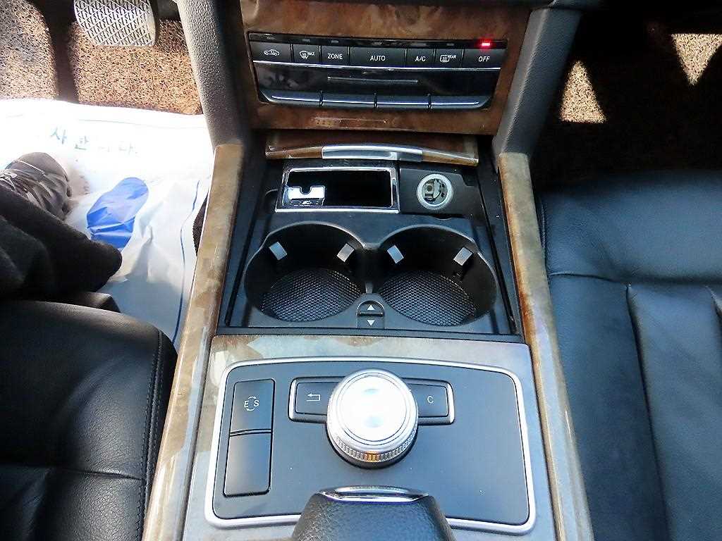 Mercedes Benz E class 2011 Plateado - Importación desde Corea - HF Imports Iquique - Foto 13