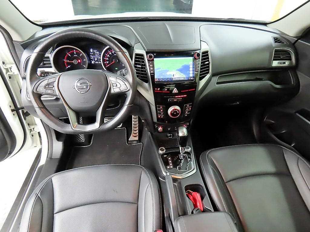 Ssangyong Tivoli - Vista 7