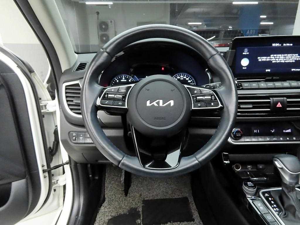 KIA Seltos - Vista 8