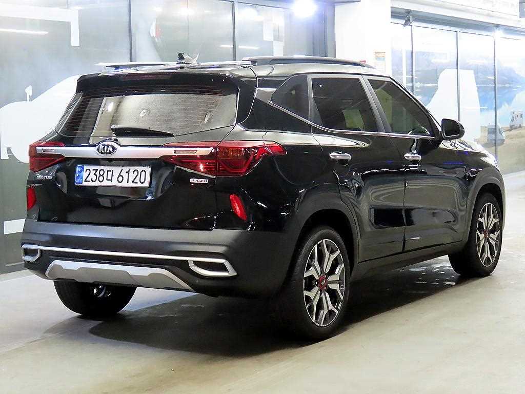 KIA Seltos - Vista 4