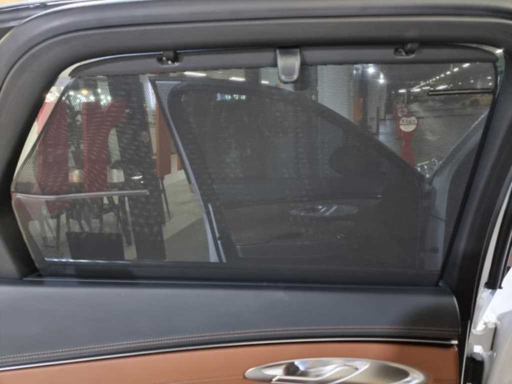 Genesis GV70 - Vista 10