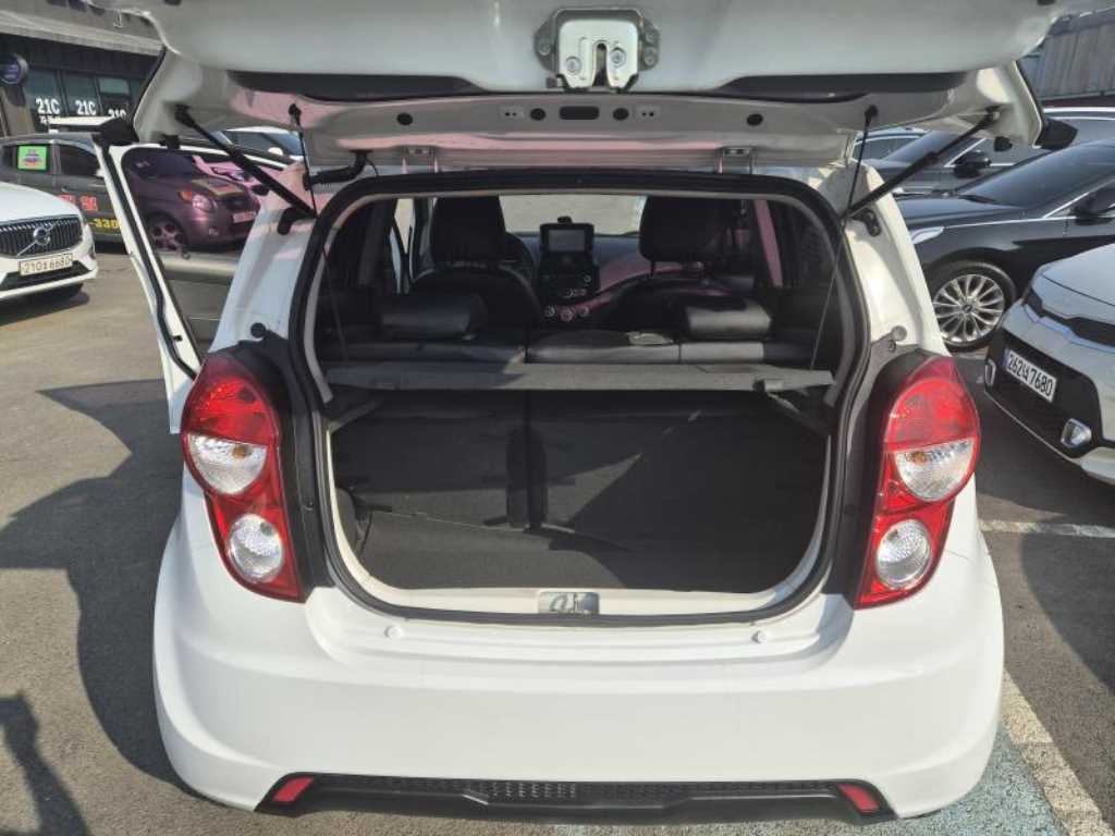 Chevrolet Spark - Vista 11