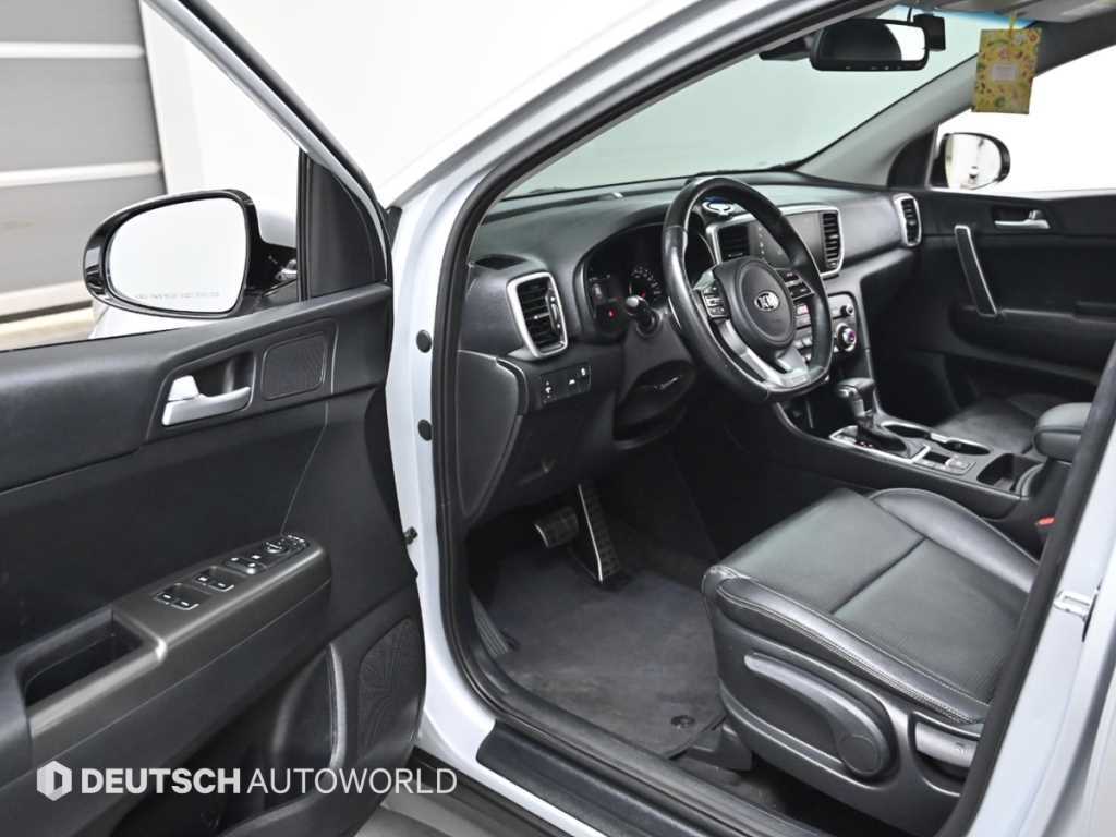 KIA Sportage - Vista 11