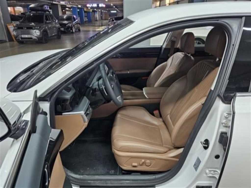 HYUNDAI Grandeur - Vista 12