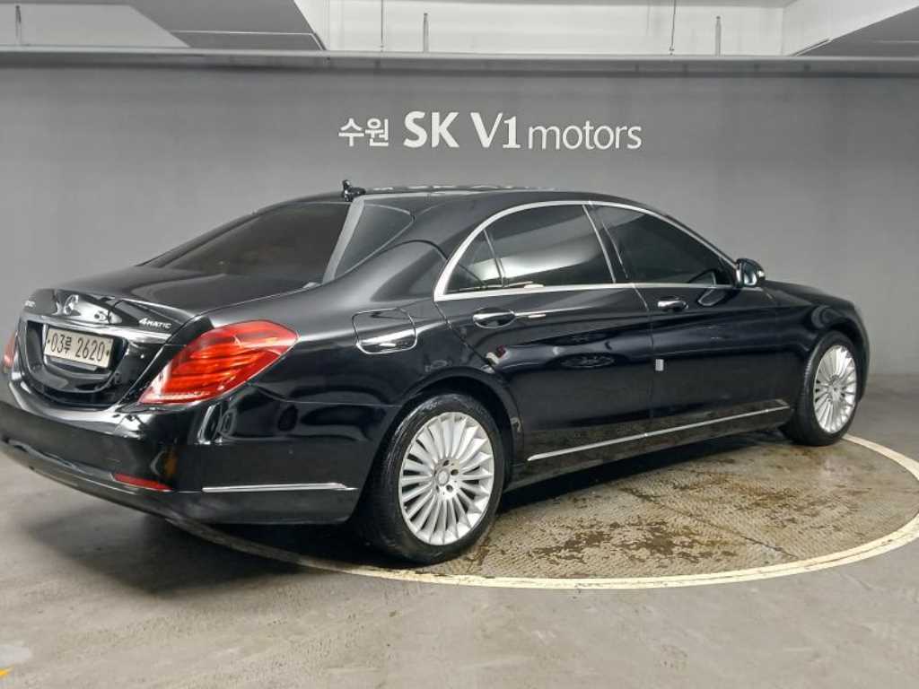 Mercedes Benz S Class - Vista 4