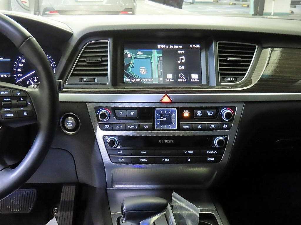 Genesis G80 - Vista 11