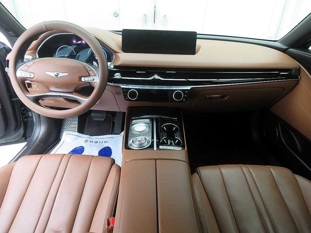 Genesis G80 - Vista 8