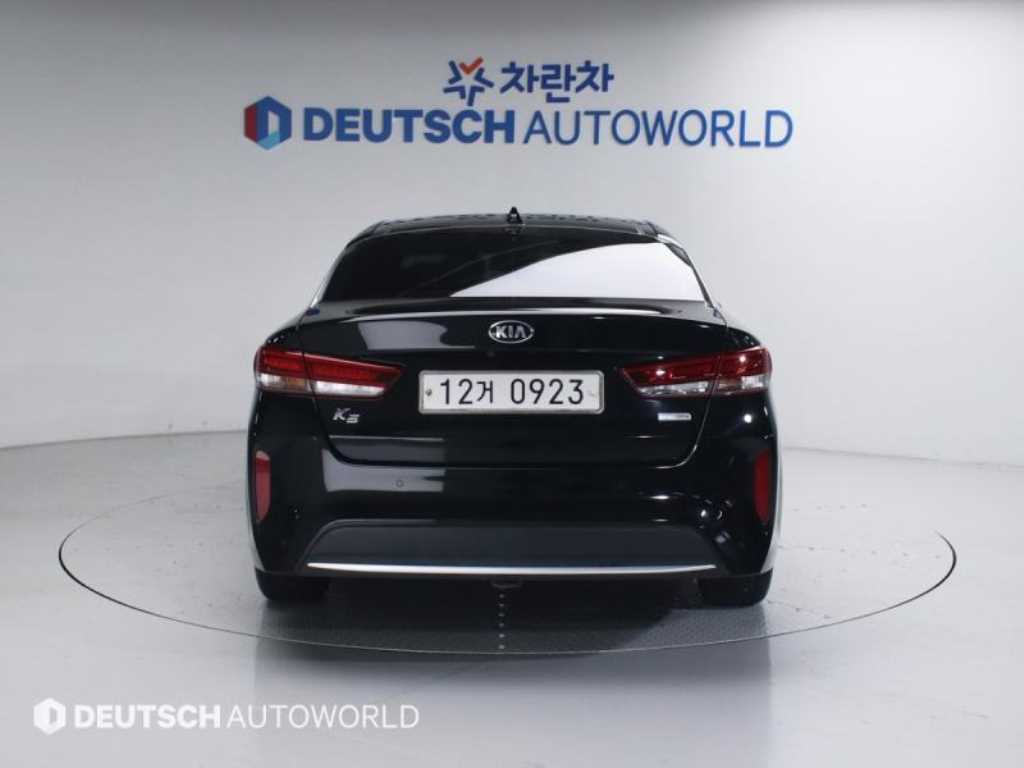 KIA K5 - Vista 4