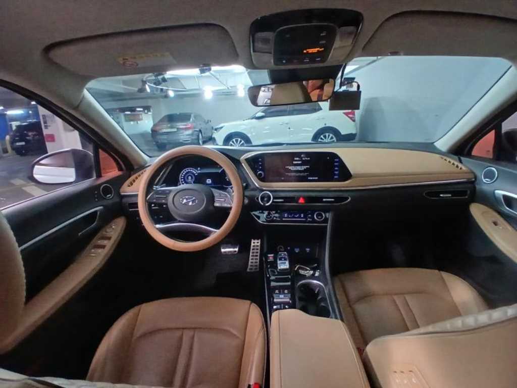 HYUNDAI Sonata - Vista 6