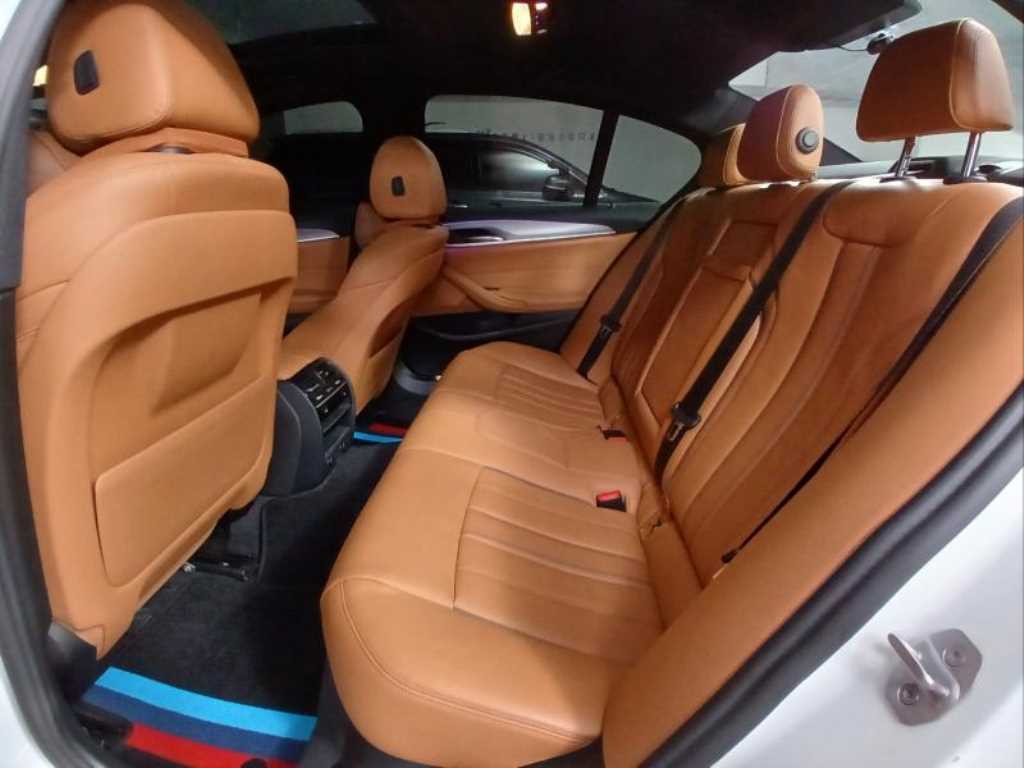 BMW 5 Series - Vista 6