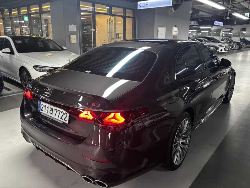 Mercedes Benz E class - Vista 6