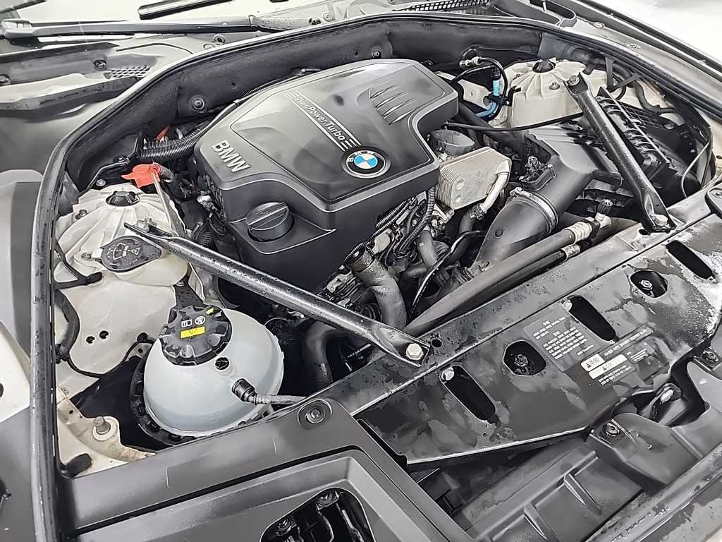 BMW 5 Series - Vista 5