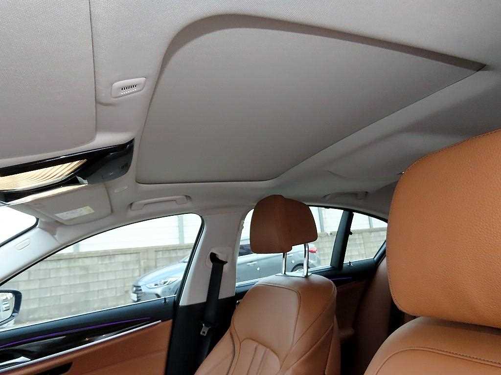 BMW 5 Series 2023 Negro - Importación desde Corea - HF Imports Iquique - Foto 18