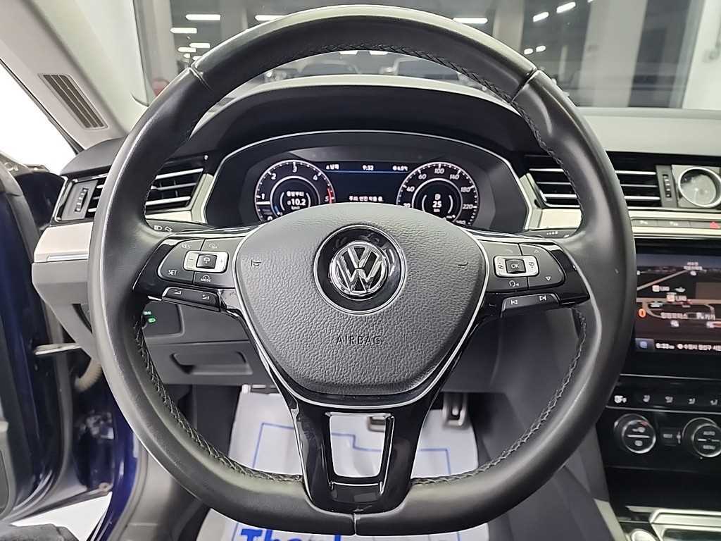 Volkswagen Arteon - Vista 9