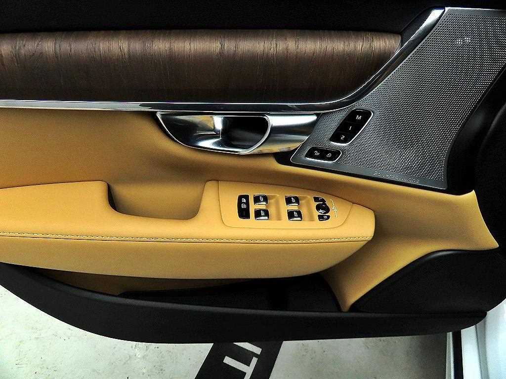 Volvo S90 - Vista 11