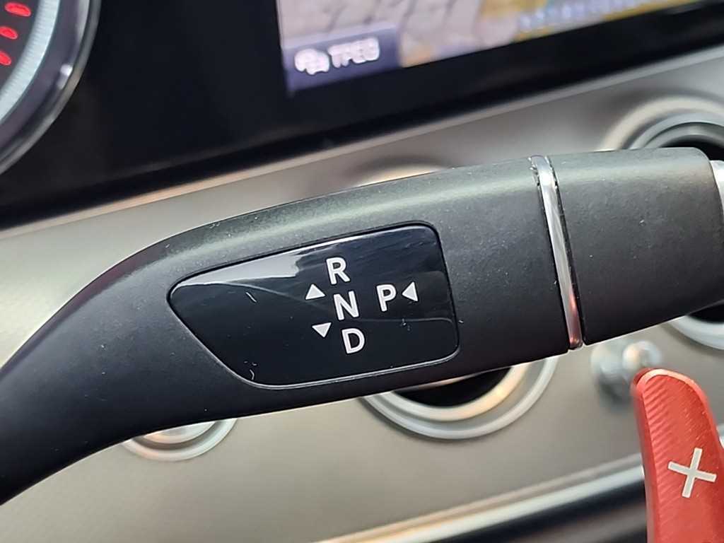 Mercedes Benz E class - Vista 8