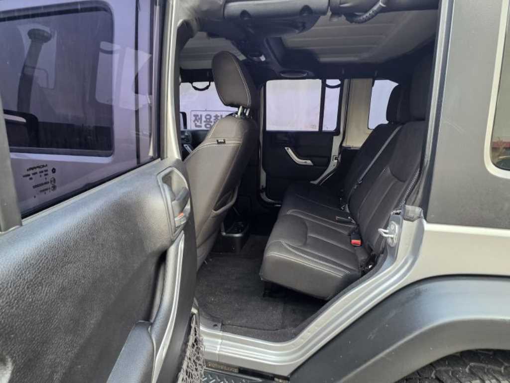 Jeep Wrangler - Vista 5