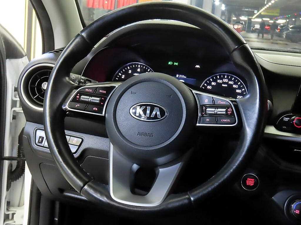 KIA K3 - Vista 8