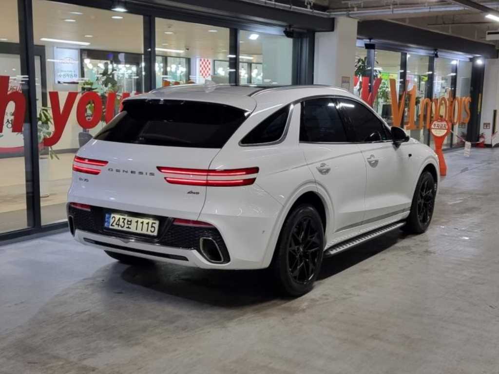 Genesis GV70 - Vista 4