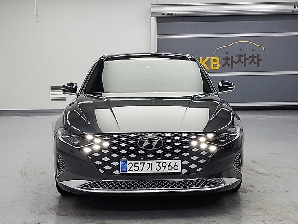 HYUNDAI Grandeur - Vista 2