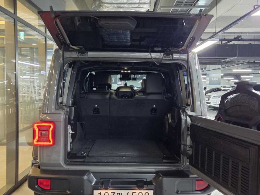 Jeep Wrangler - Vista 6