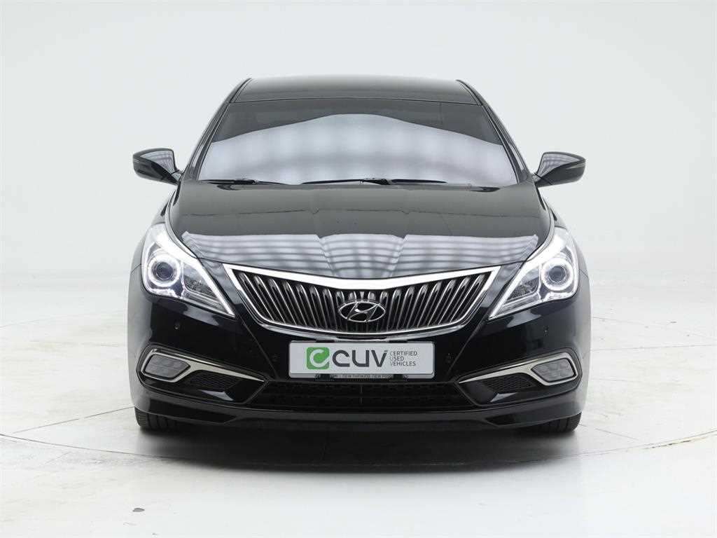 HYUNDAI Grandeur - Vista 2