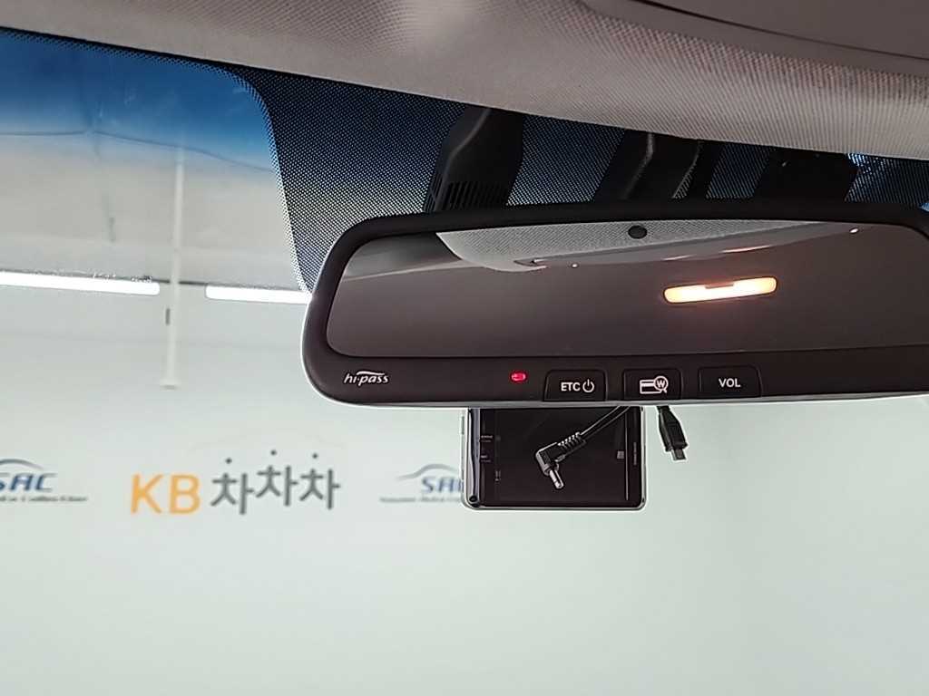 HYUNDAI Avante 2016 Blanco - Importación desde Corea - HF Imports Iquique - Foto 15