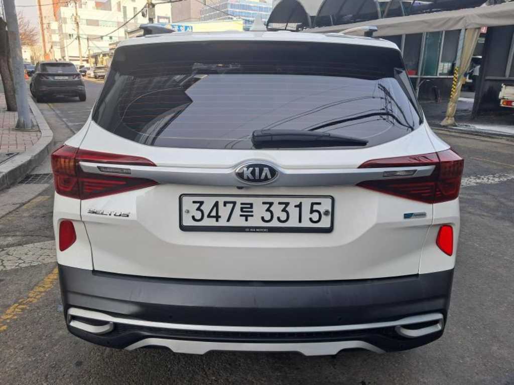 KIA Seltos - Vista 6
