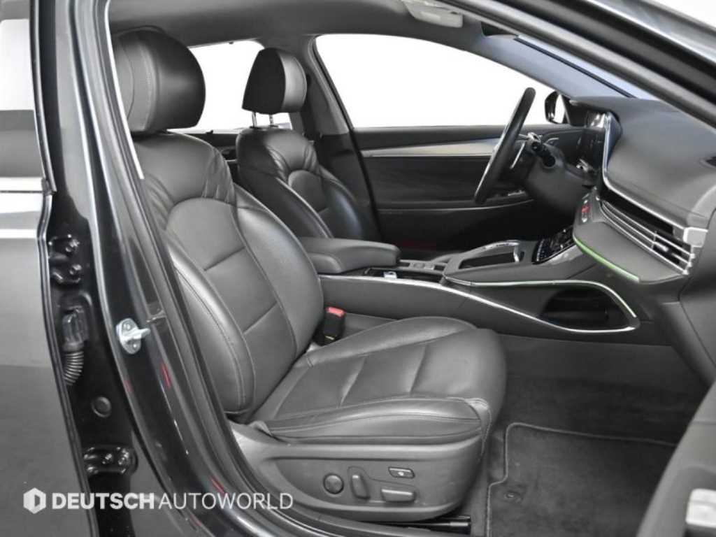 HYUNDAI Grandeur - Vista 10