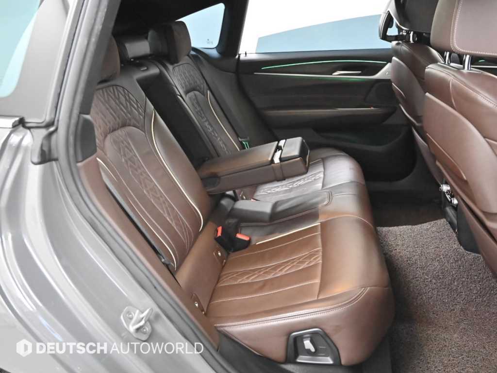 BMW Gran Turismo - Vista 12