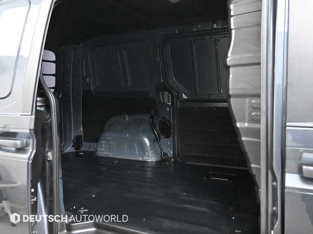 HYUNDAI Staria - Vista 12