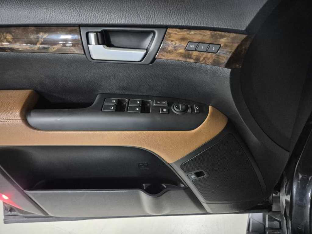 KIA Mohave - Vista 10