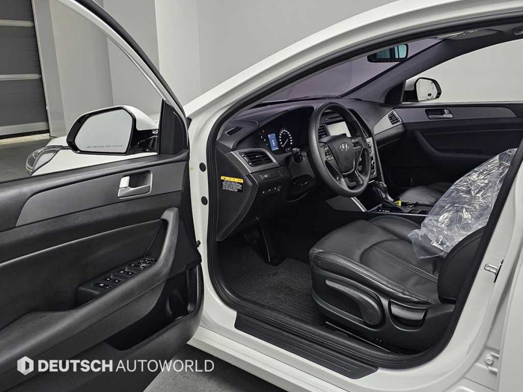 HYUNDAI Sonata - Vista 11