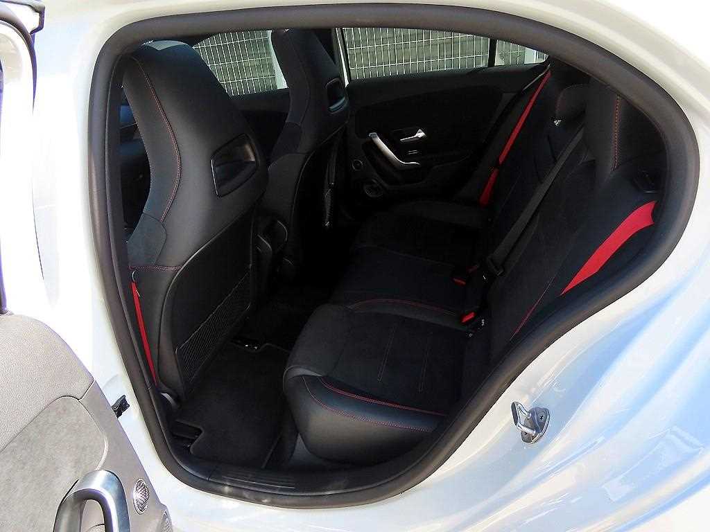 Mercedes Benz A Class - Vista 6