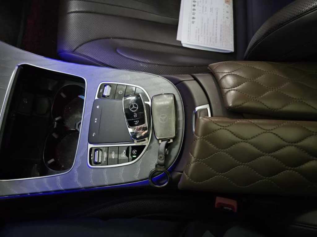 Mercedes Benz CLS Class - Vista 9